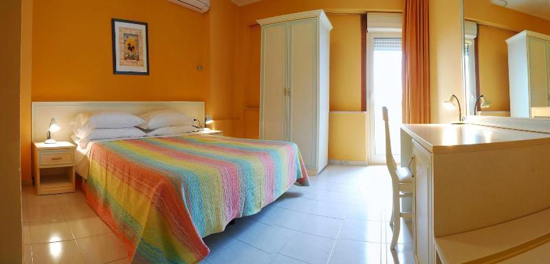 Hotel Michelangelo Teramo Buitenkant foto