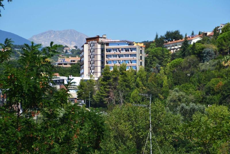 Hotel Michelangelo Teramo Buitenkant foto