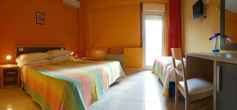 Hotel Michelangelo Teramo Buitenkant foto