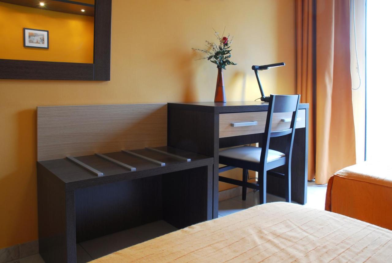 Hotel Michelangelo Teramo Buitenkant foto