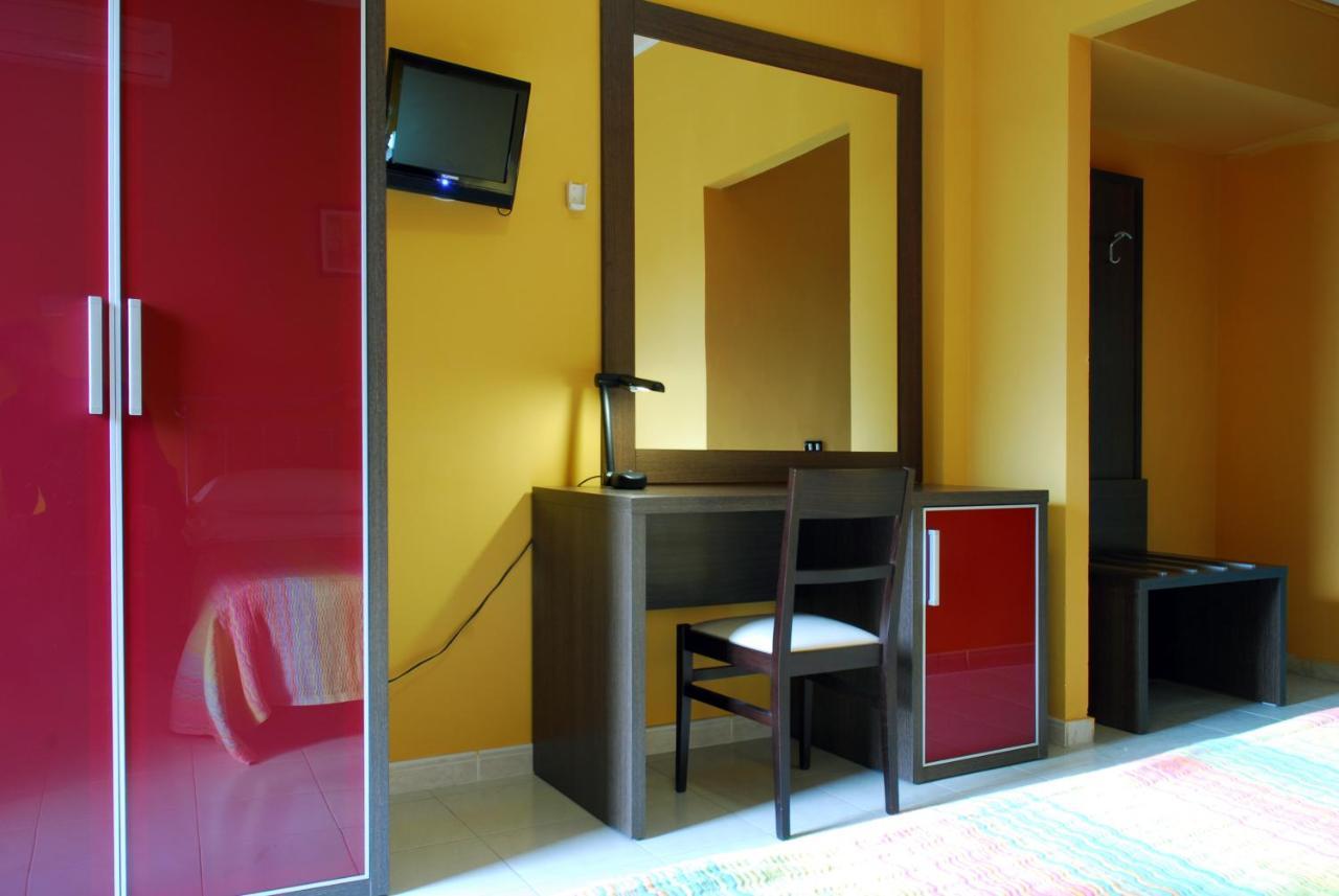 Hotel Michelangelo Teramo Buitenkant foto