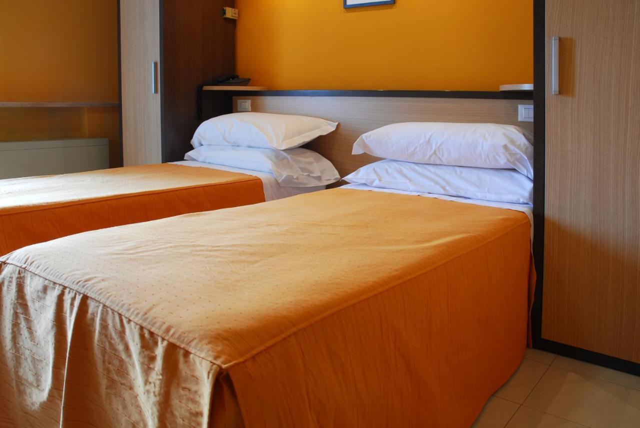 Hotel Michelangelo Teramo Buitenkant foto