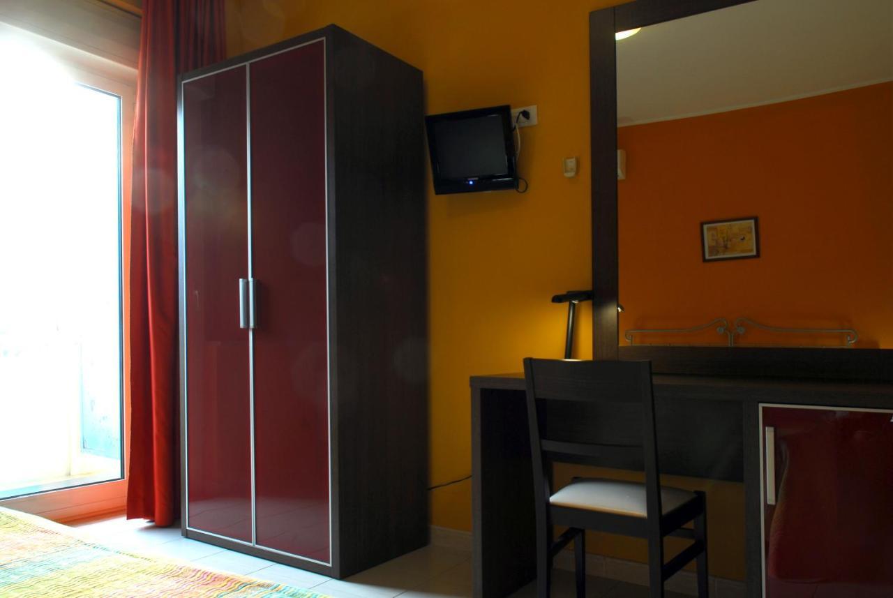 Hotel Michelangelo Teramo Buitenkant foto
