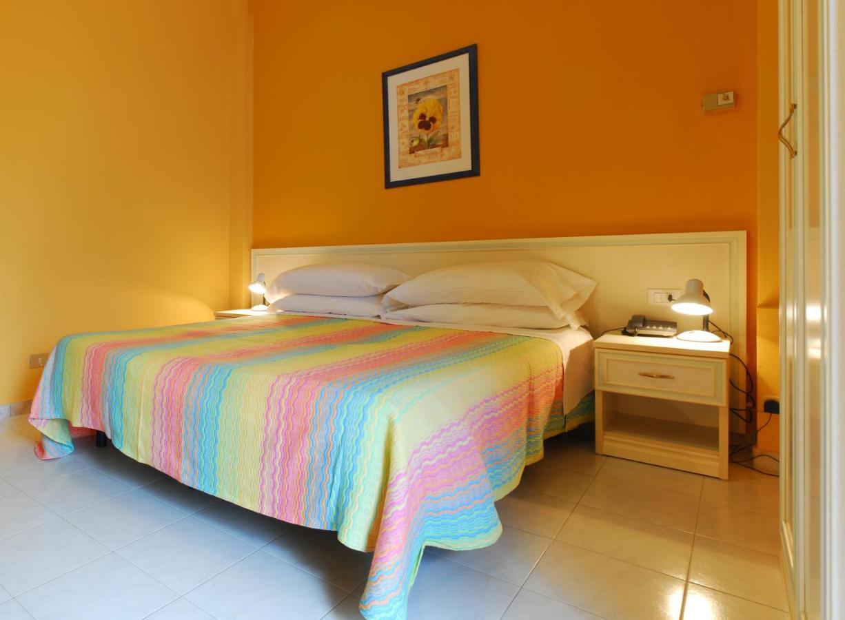Hotel Michelangelo Teramo Kamer foto