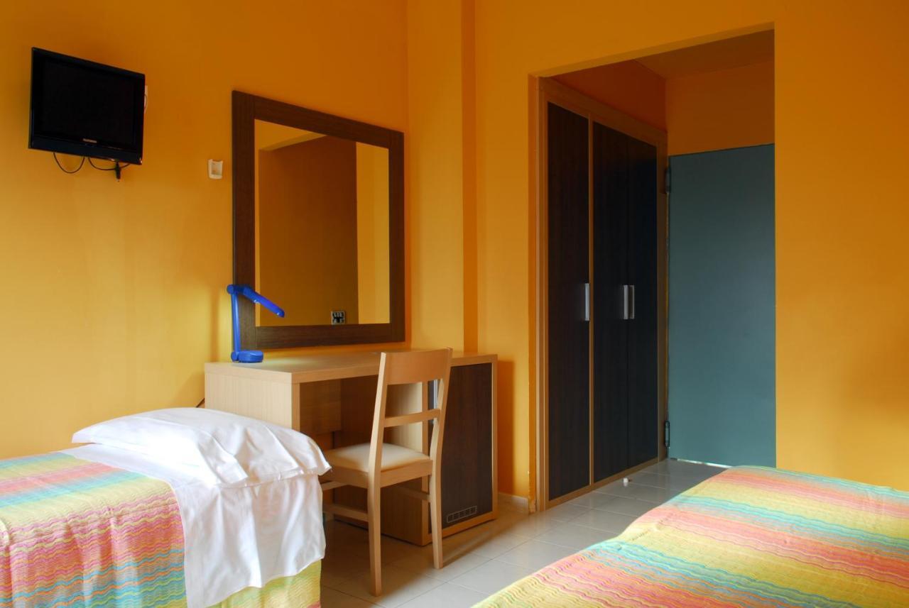 Hotel Michelangelo Teramo Kamer foto